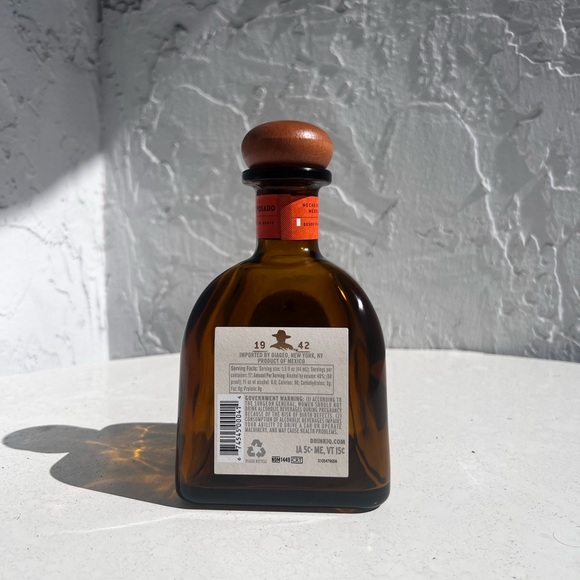 Don Julio Reposado Tequila Square Brown Bottle for Crafts Collecting Decanter - Picture 3 of 4